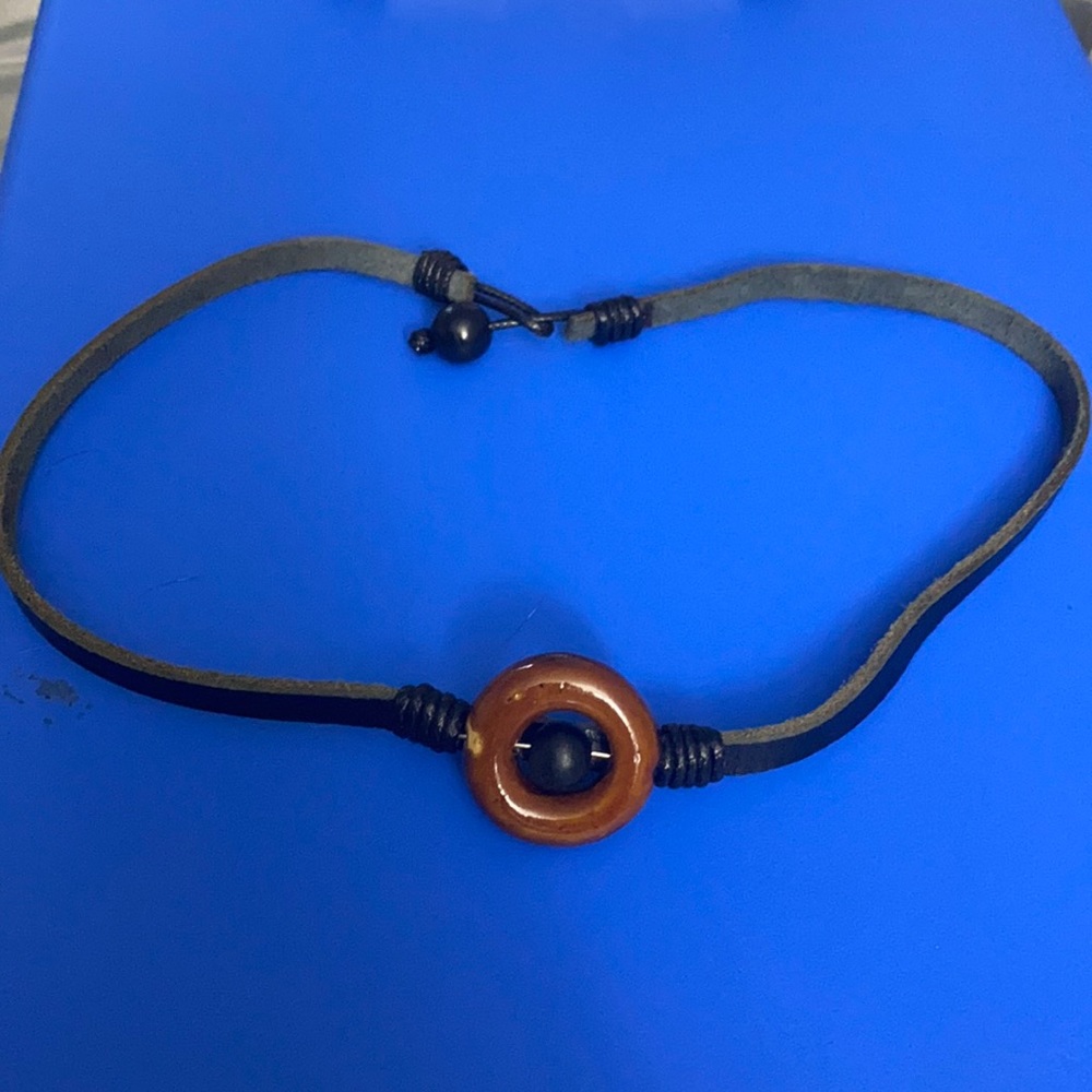 Choker necklace
